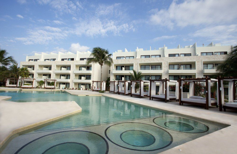 Exterior view of Akumal Beach Resort.
