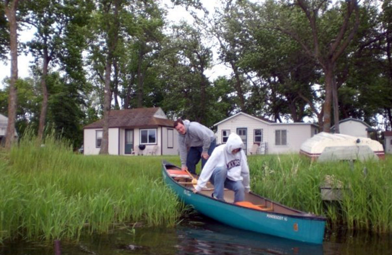 Canoeing at Battle View Resort.