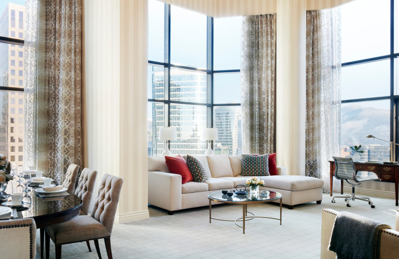 Guest room at Four Seasons Hotel - Vancouver.