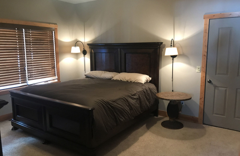 Guest bedroom at Big Sandy Lodge & Resort.