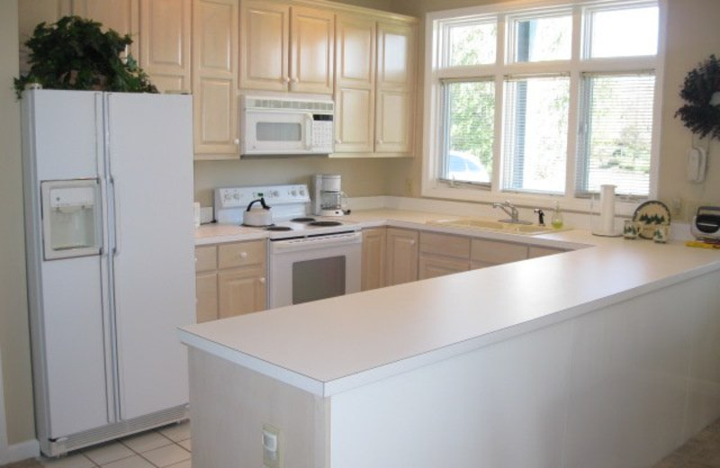 Rental kitchen at Jefferson Landing.