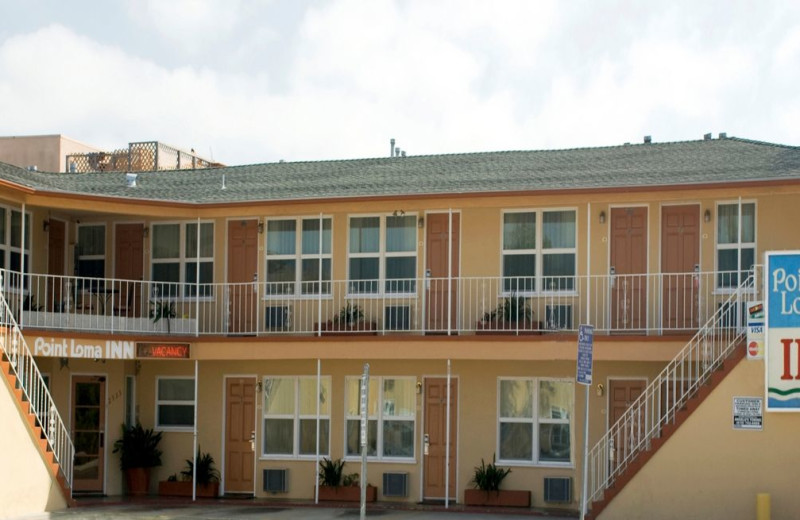 Exterior view of Point Loma Inn and Suites.
