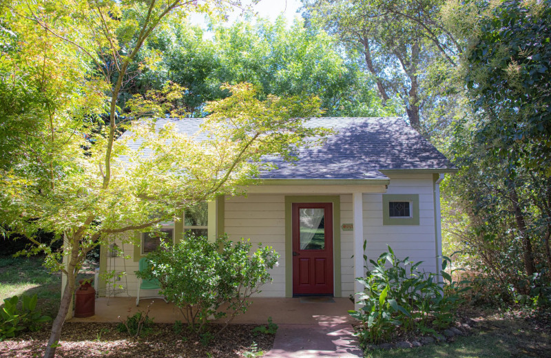 Cottage exterior at Flower Farm Inn B 