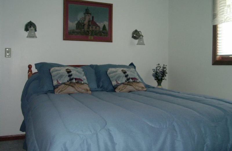 Bedroom at Sand County Service Company - Arbor Dell