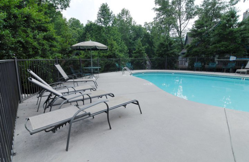 Outdoor pool at Fireside Chalets & Cabin Rentals.