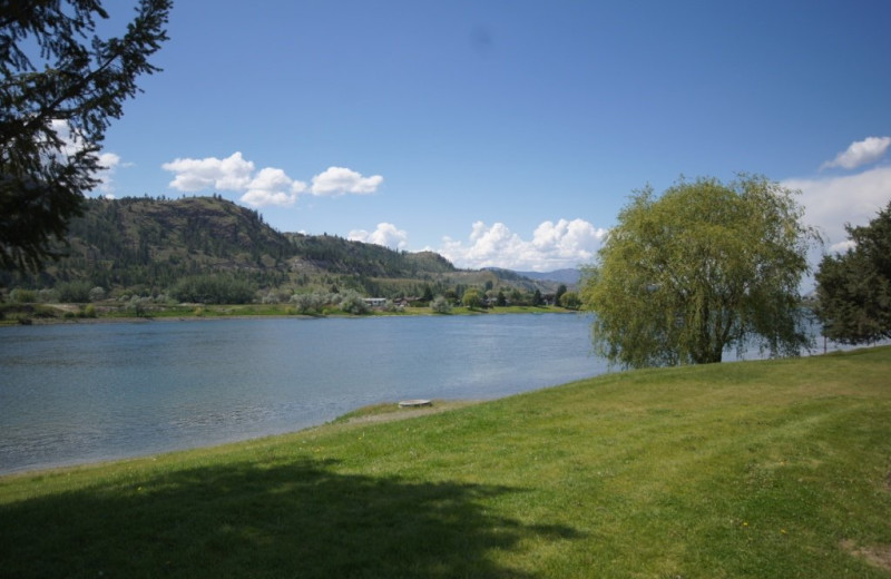 River view at South Thompson Inn & Conference Centre.