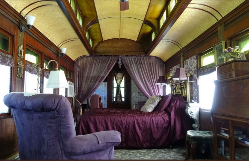 Guest bedroom at Whistle Stop Bed