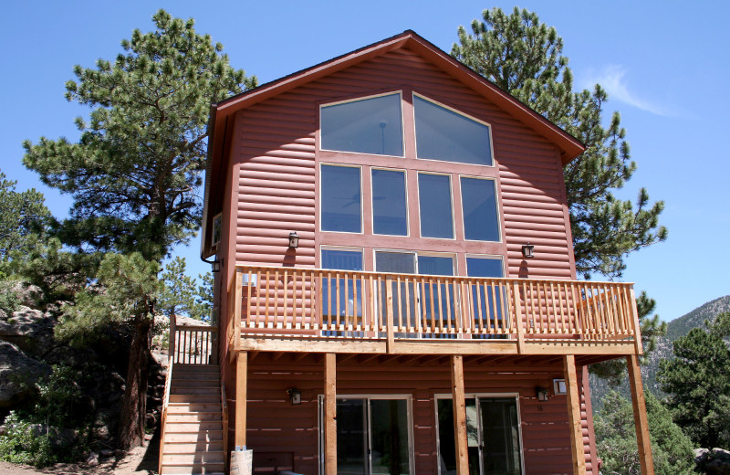 Cottage exterior at Lazy R Cottages.