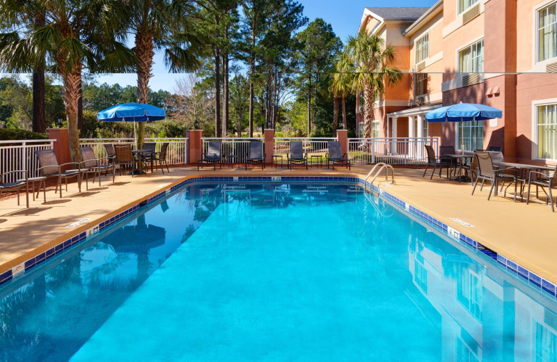 Outdoor pool at Fairfield Inn Hilton Head Island Bluffton.