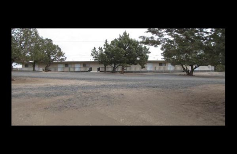 Exterior view of Prineville Reservoir Resort.