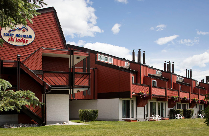 Exterior view of Rocky Mountain Ski Lodge.