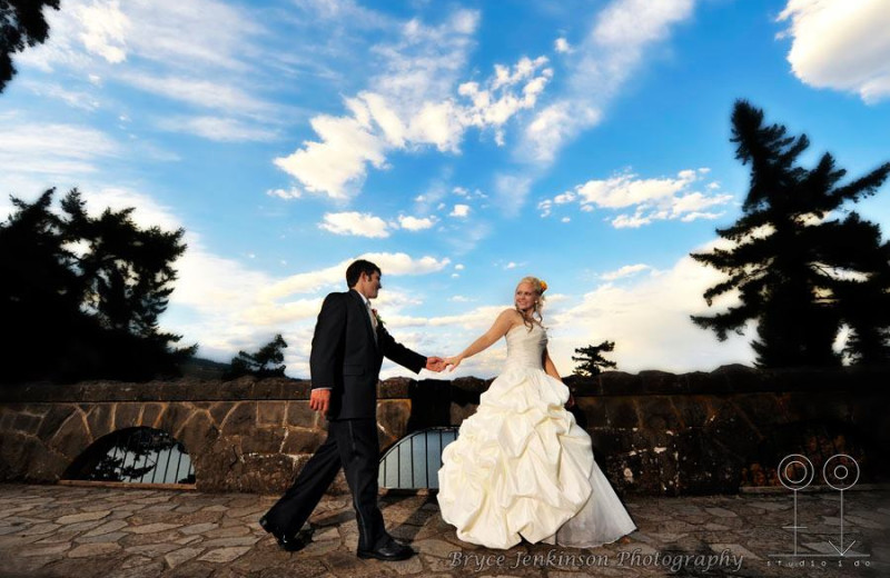 Wedding couple at Columbia Gorge Hotel.