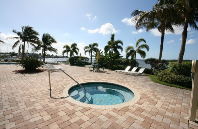Hot tub at Boca Ciega Resort.