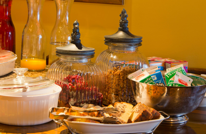 Continental breakfast at The Nordic Inn.