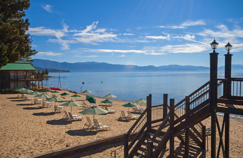 Exterior view of Mourelatos Lakeshore Resort.