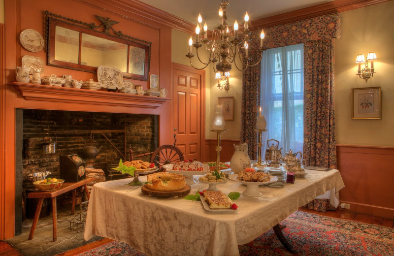 Dining room at Francis Malbone House.