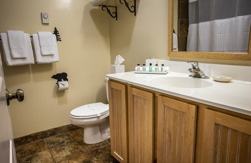 Guest bathroom at Bristol Harbour Resort on Canandaigua Lake.