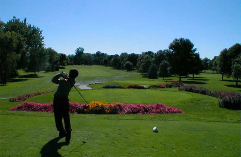 Golf course near Foscoe Rentals.