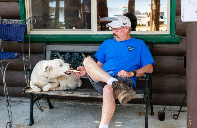 Pets welcome at North Shore Lodge & Resort.