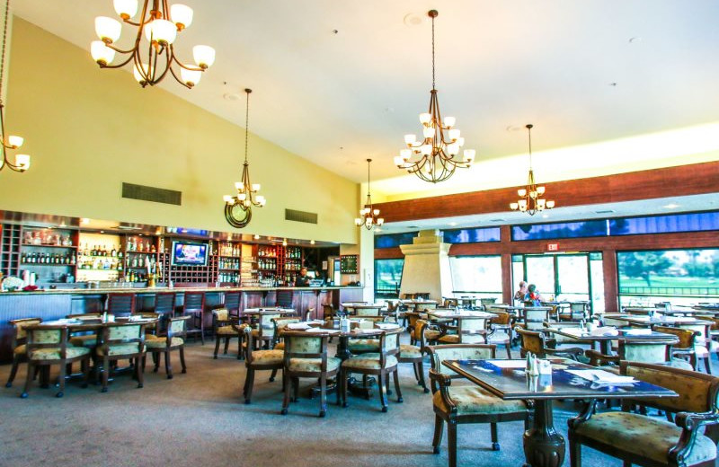 Rental dining area at Country Club and Resort Rentals.