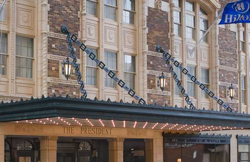 Exterior view of Hilton President Kansas City.
