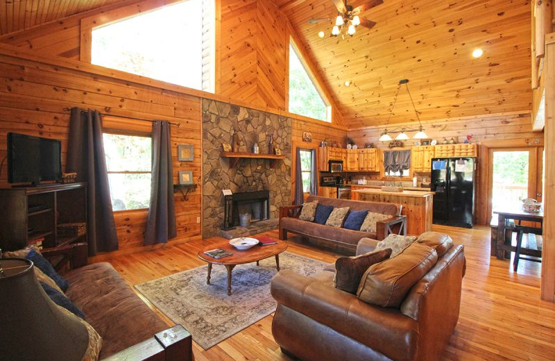 Rental living room at Hidden Creek Cabins.