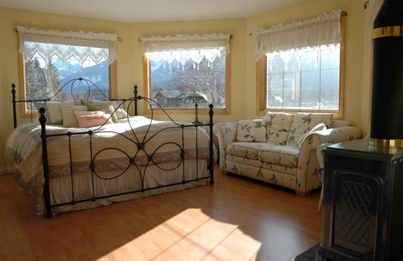 Guest room at Lady Macdonald Country Inn.