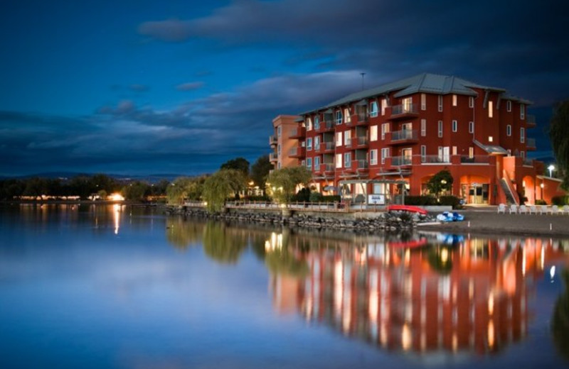 Exterior view of Manteo Resort Waterfront Hotel & Villas.