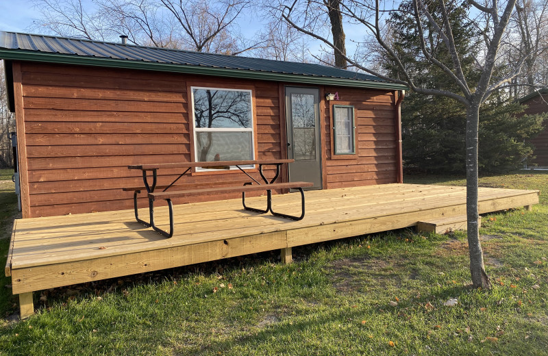 Cabin exterior at Sunset Bay Resort.