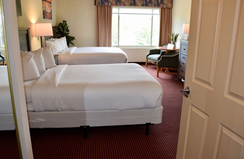 Guest room at Harbor Shores on Lake Geneva.