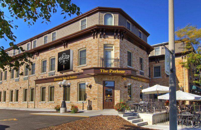 Exterior view of Olde English Parlour Historic Inn.