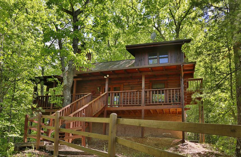 Cabin exterior at Little Valley Mountain Resort.