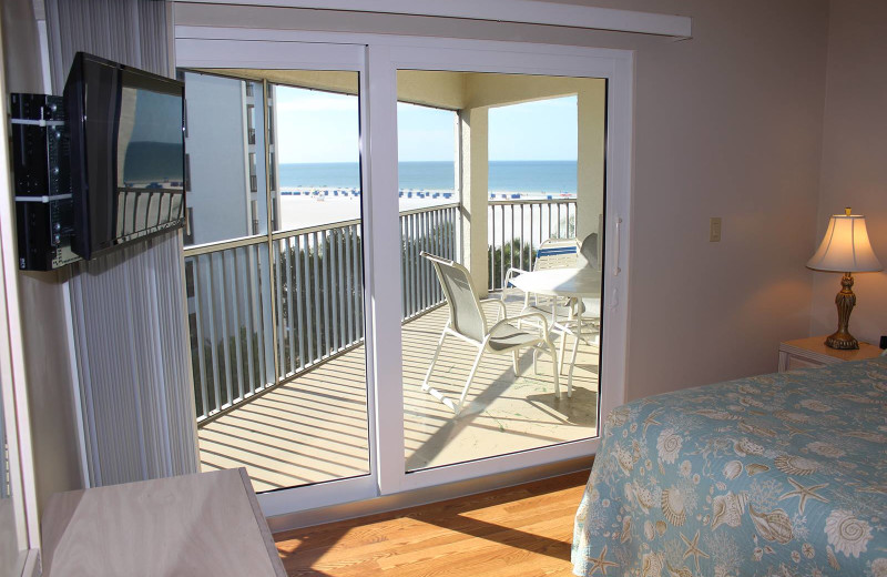 Guest bedroom at Gulfview Manor Resort.