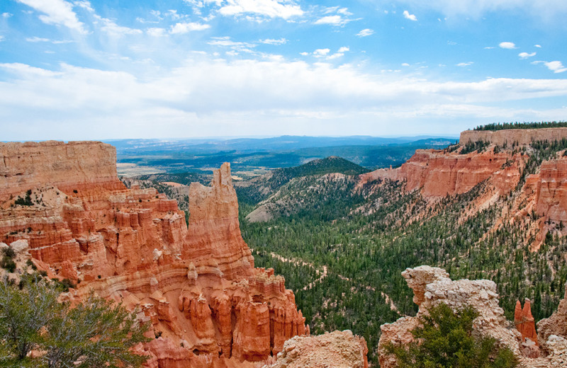 Bryce Canyon near Best Western Coral Hills.