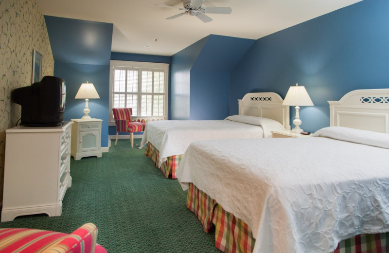 Guest room at Harbour View Inn.