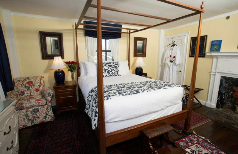 Guest room at Samuel Durfee House.