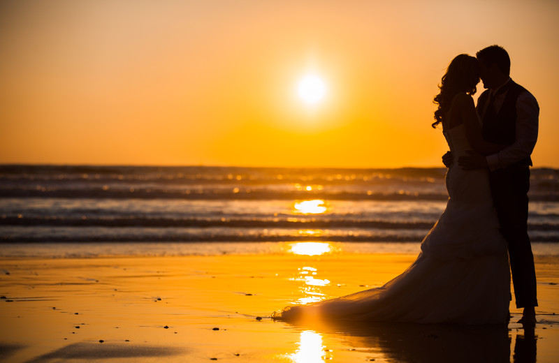 Weddings at Anchorage Inn.