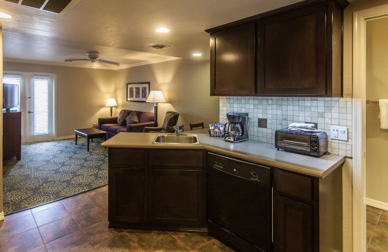 Guest kitchen at London Bridge Resort.