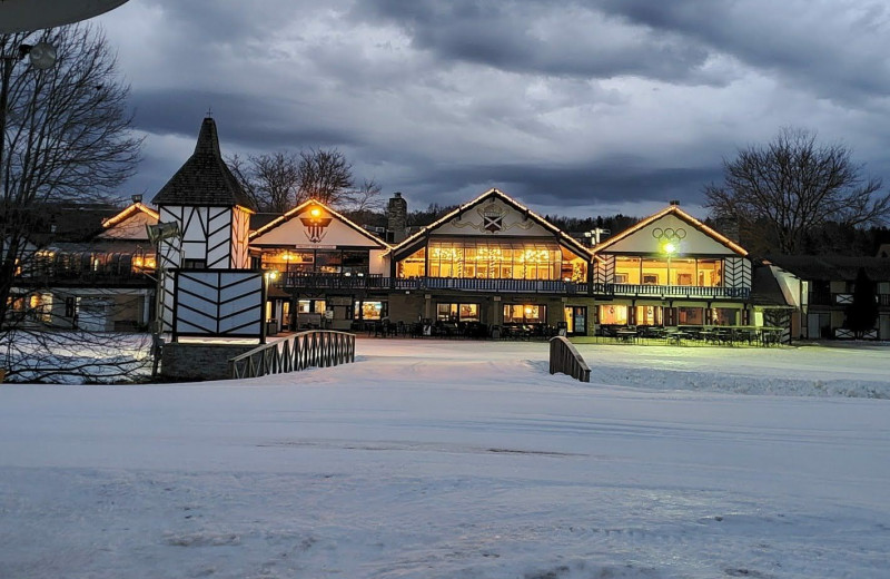 Exterior view of Alpine Valley Resort.