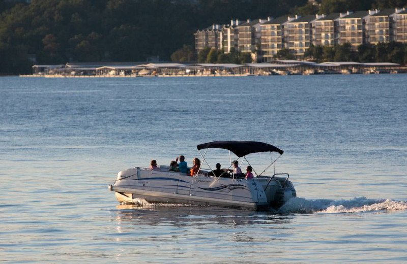 Boating at Lake Ozark Vacations.