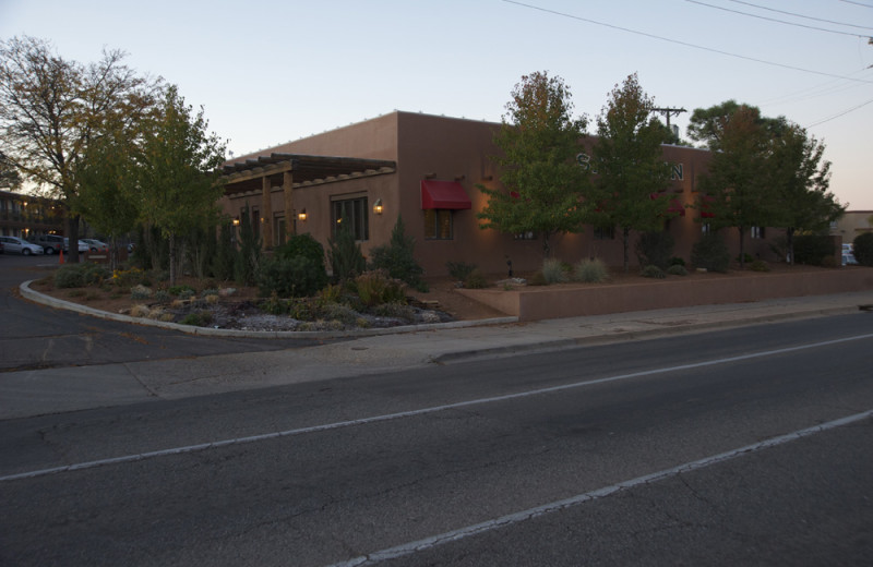 Exterior View of Santa Fe Sage Inn