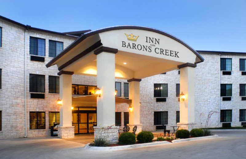 Exterior view of Inn on Barons Creek.