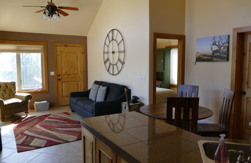 Guest room at Stone Canyon Inn.