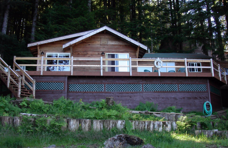 Cabin exterior at portsman's Cove Lodge.