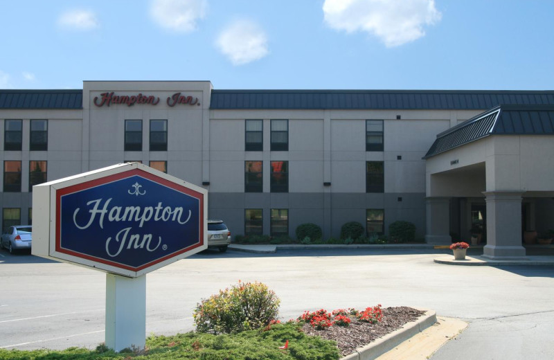 Exterior view of Hampton Inn Grand Rapids/North.