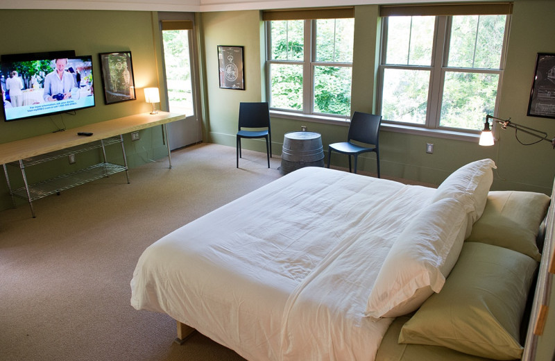 Guest bedroom at Inn On Columbia.