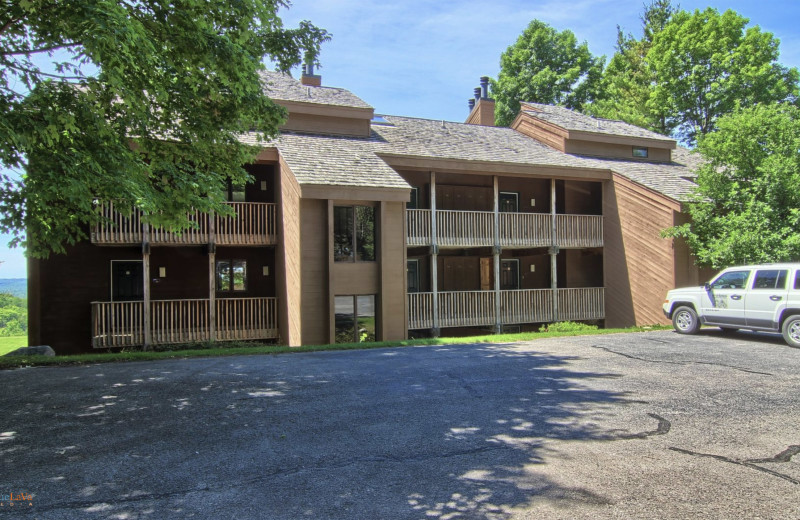 Exterior view of Hawk's Eye Golf Resort.