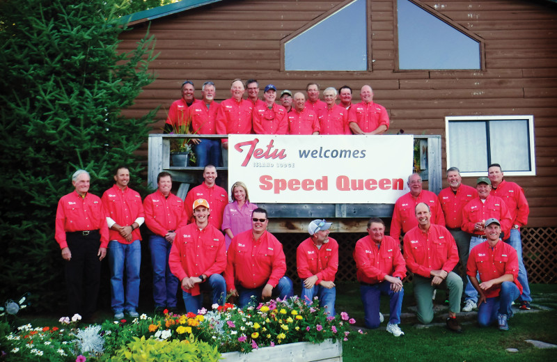 Group at Tetu Island Lodge.