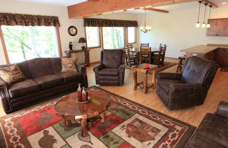 Luxury Lake Home rental living room at East Silent Resort.