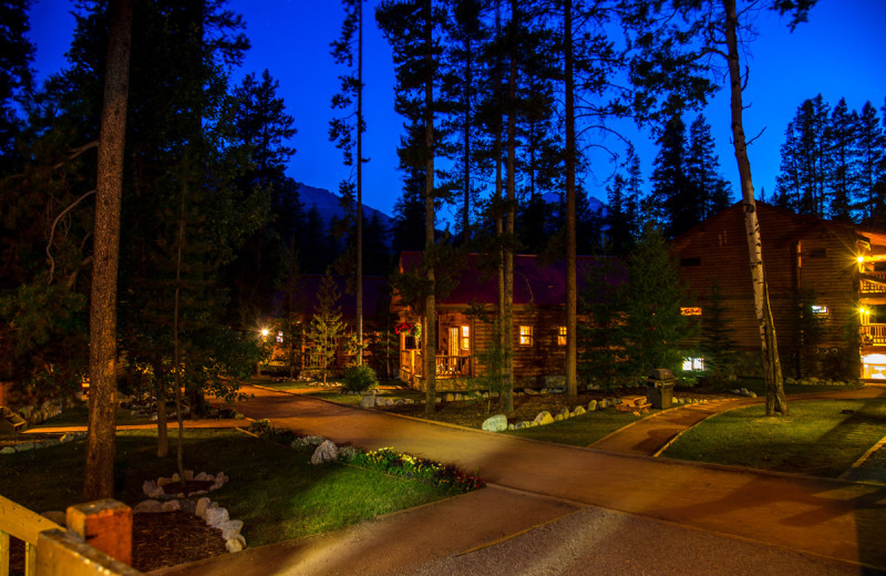Exterior view of Baker Creek Mountain Resort.